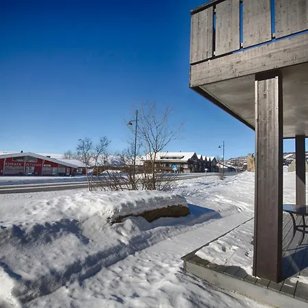 A Family-friendly, Pet-friendly Getaway In Center Leilighet