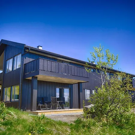 A Family-friendly, Pet-friendly Getaway In Center Lägenhet