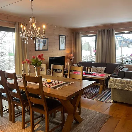 A Family-friendly, Pet-friendly Getaway In Center Apartmán *